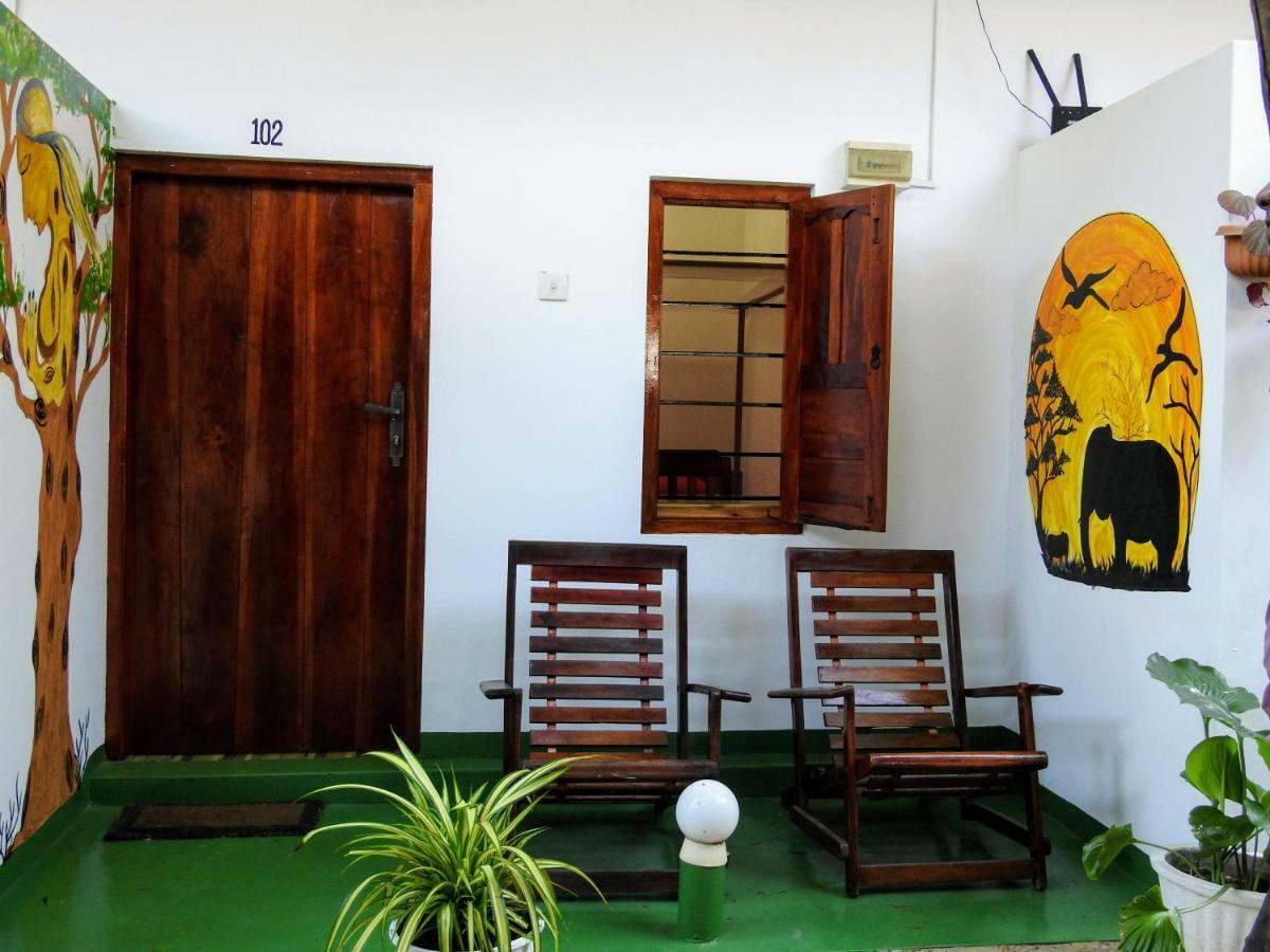 Cresent Bay Beach Hotel Arugam Bay Exterior foto